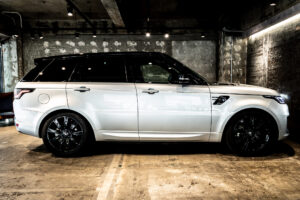 レンジローバースポーツ HSEダイナミック(ディーゼル) 4WD