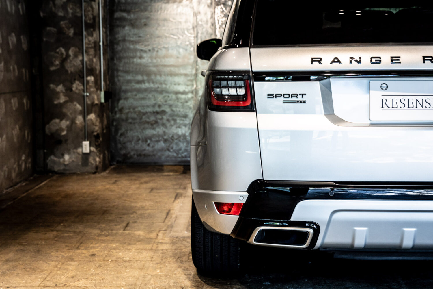 レンジローバースポーツ HSEダイナミック(ディーゼル) 4WD