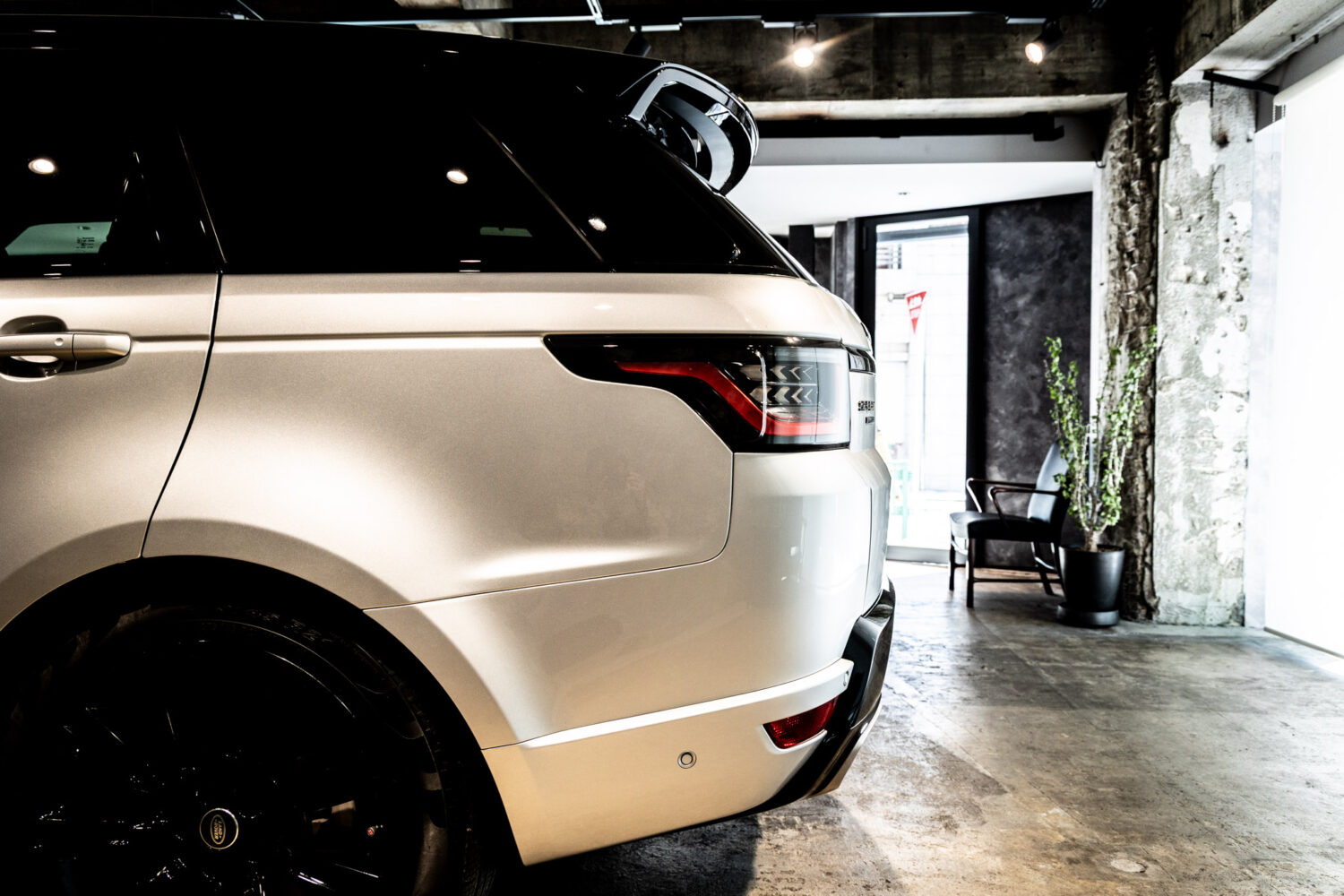 レンジローバースポーツ HSEダイナミック(ディーゼル) 4WD