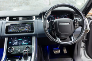 レンジローバースポーツ HSEダイナミック(ディーゼル) 4WD