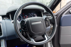 レンジローバースポーツ HSEダイナミック(ディーゼル) 4WD