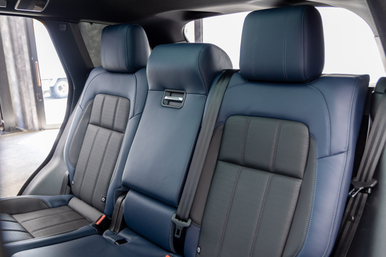 レンジローバースポーツ HSEダイナミック(ディーゼル) 4WD