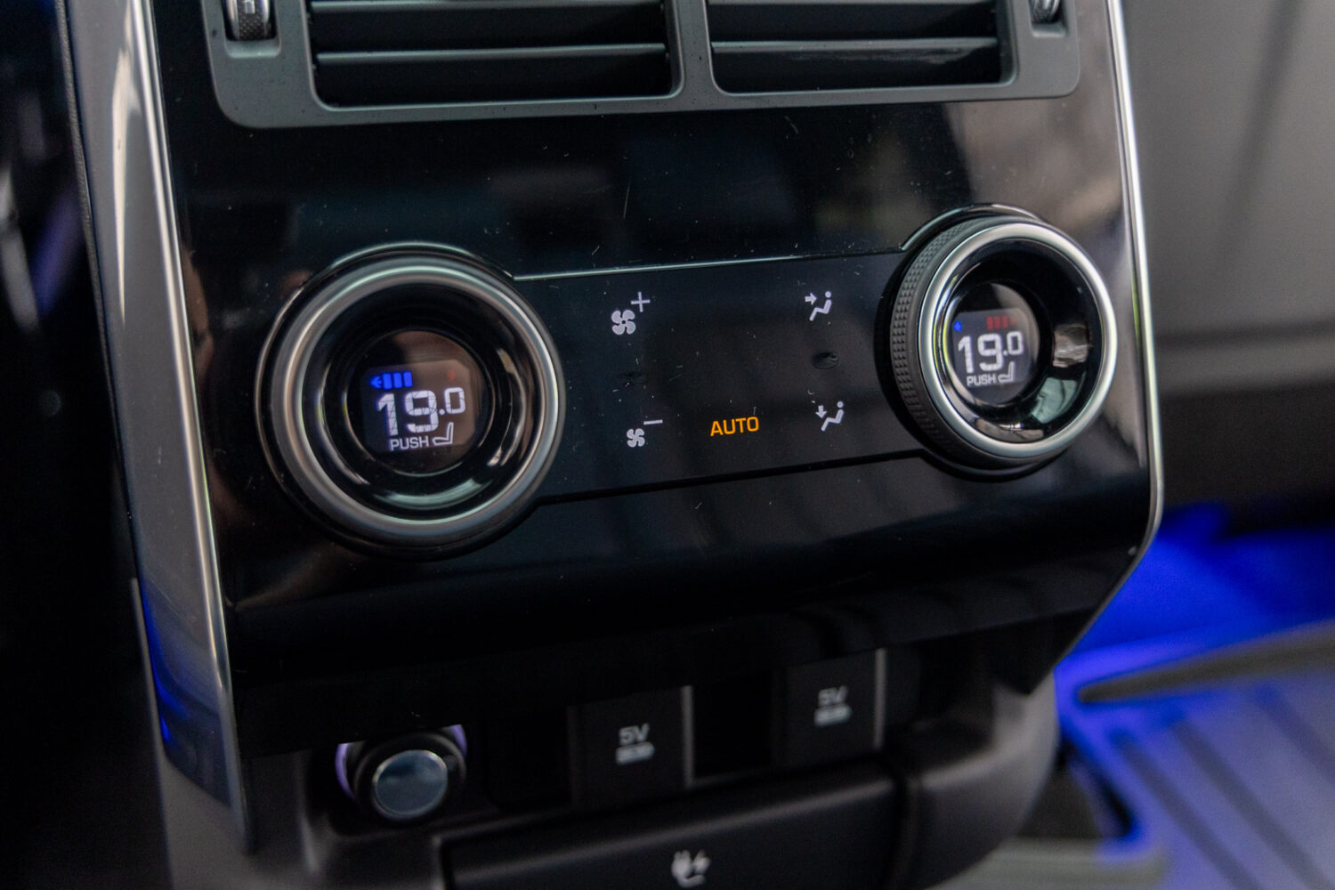 レンジローバースポーツ HSEダイナミック(ディーゼル) 4WD