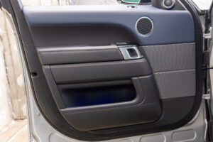 レンジローバースポーツ HSEダイナミック(ディーゼル) 4WD