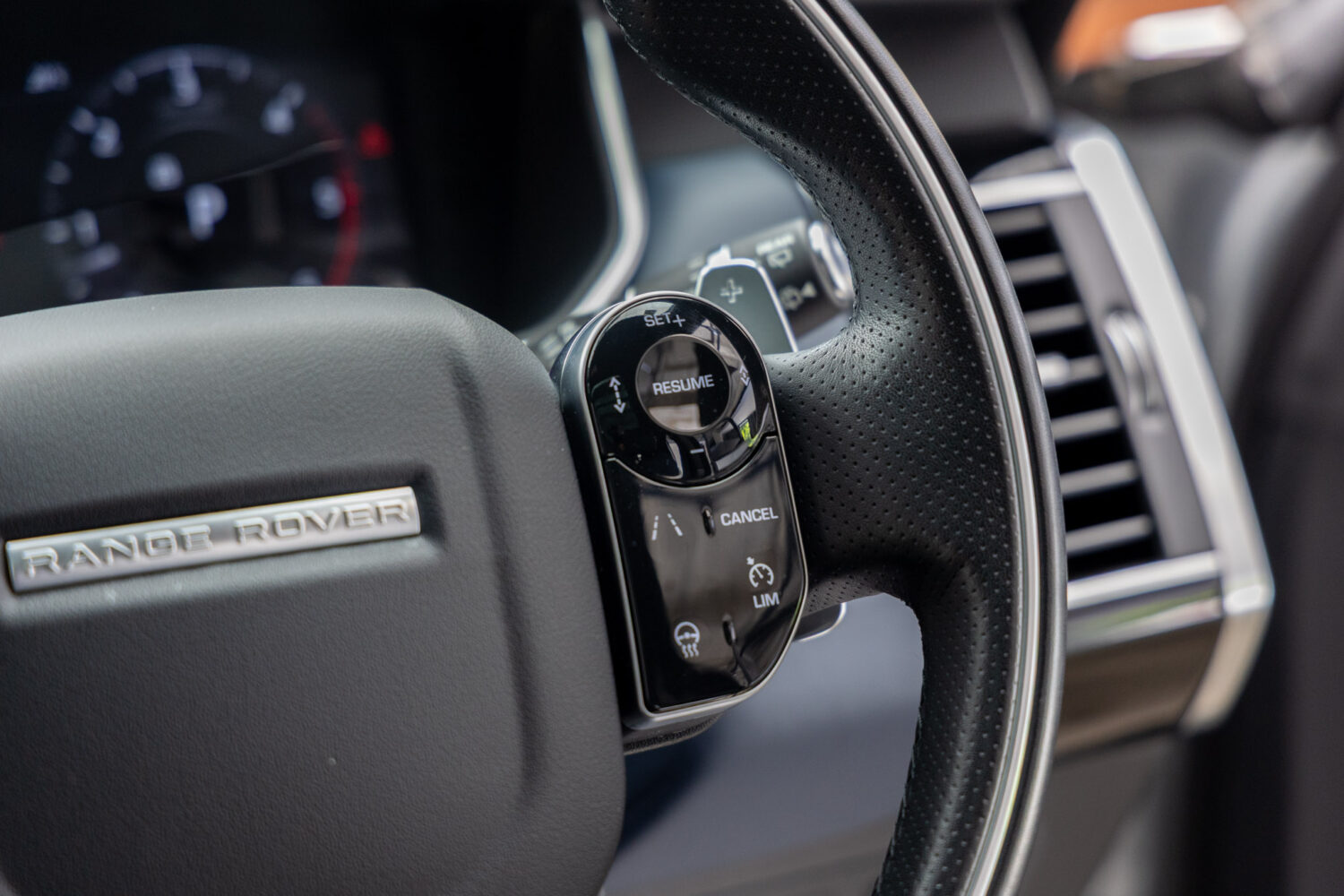 レンジローバースポーツ HSEダイナミック(ディーゼル) 4WD