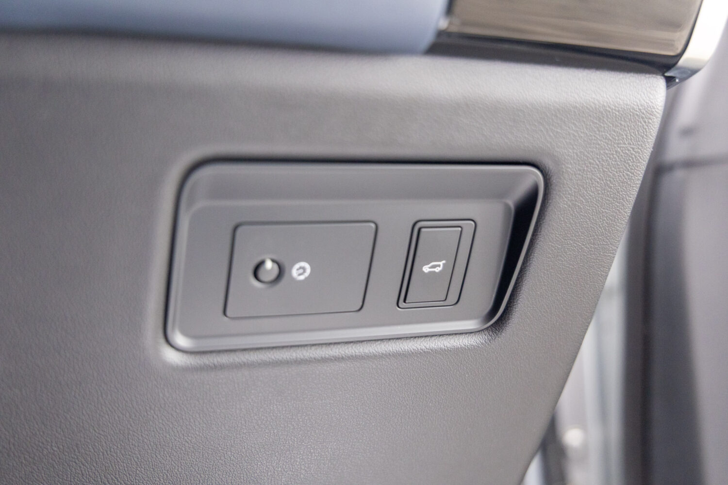 レンジローバースポーツ HSEダイナミック(ディーゼル) 4WD