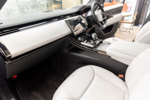 レンジローバースポーツ S D300 4WD