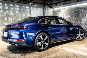 パナメーラ　2.9