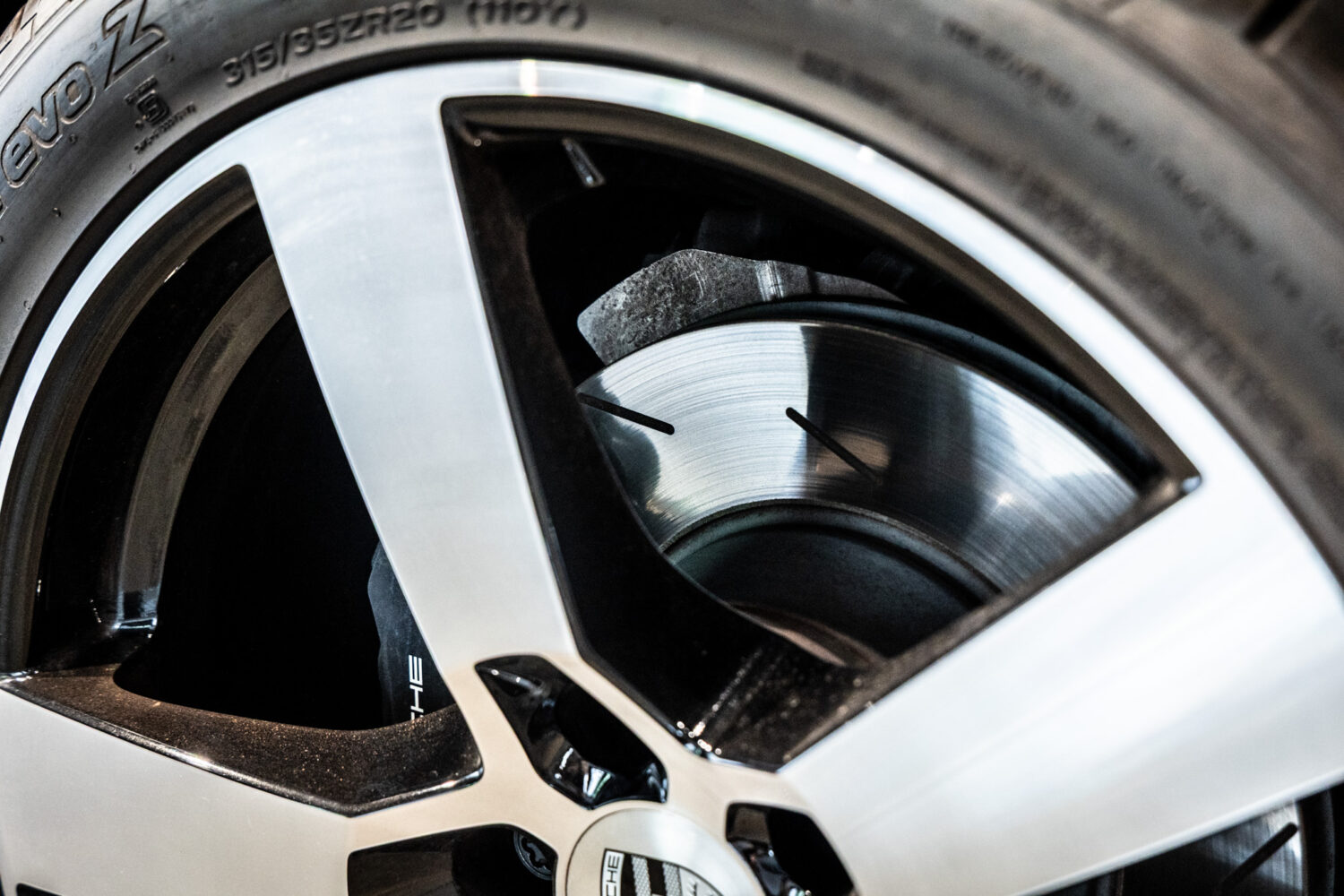 パナメーラ　2.9