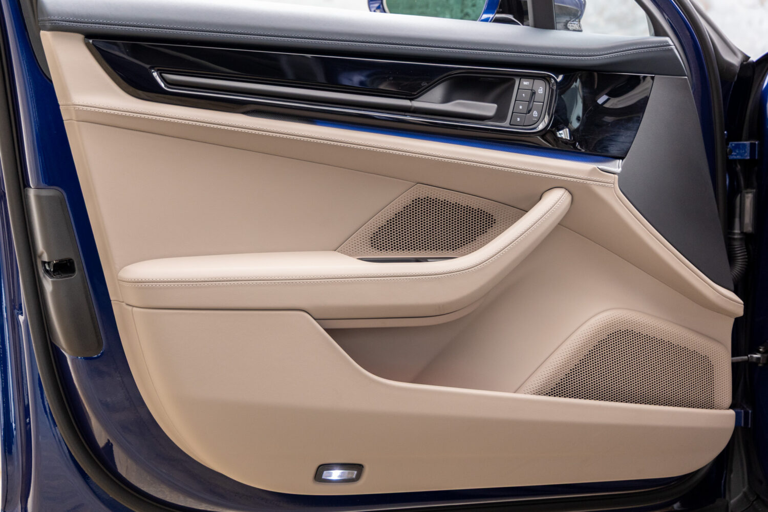 パナメーラ　2.9