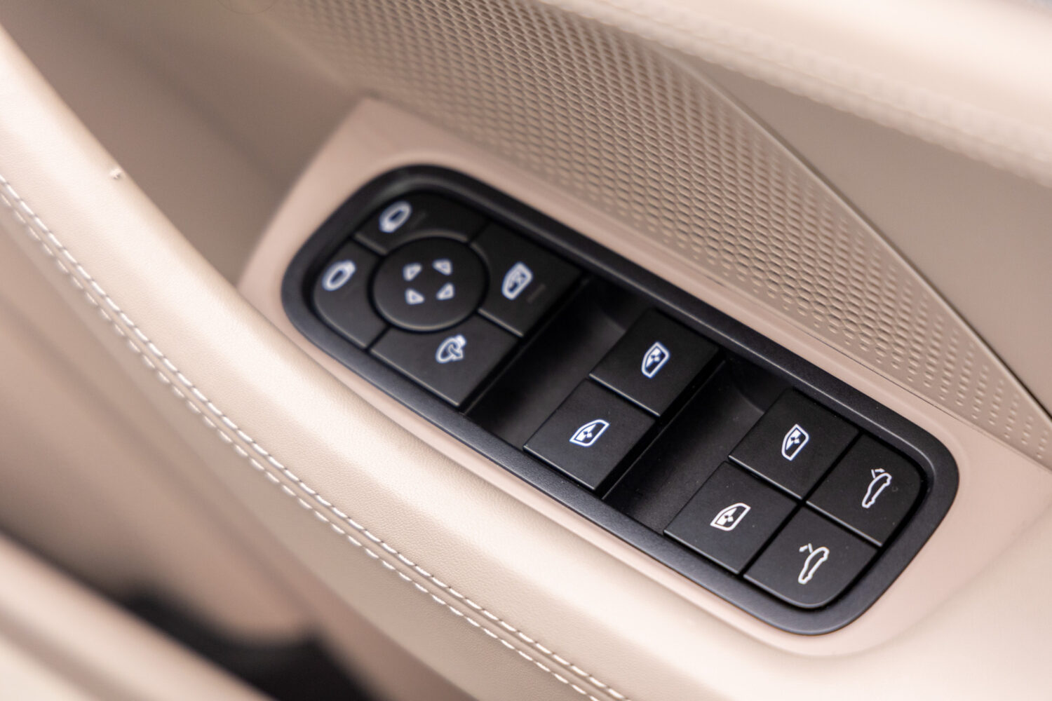 パナメーラ　2.9