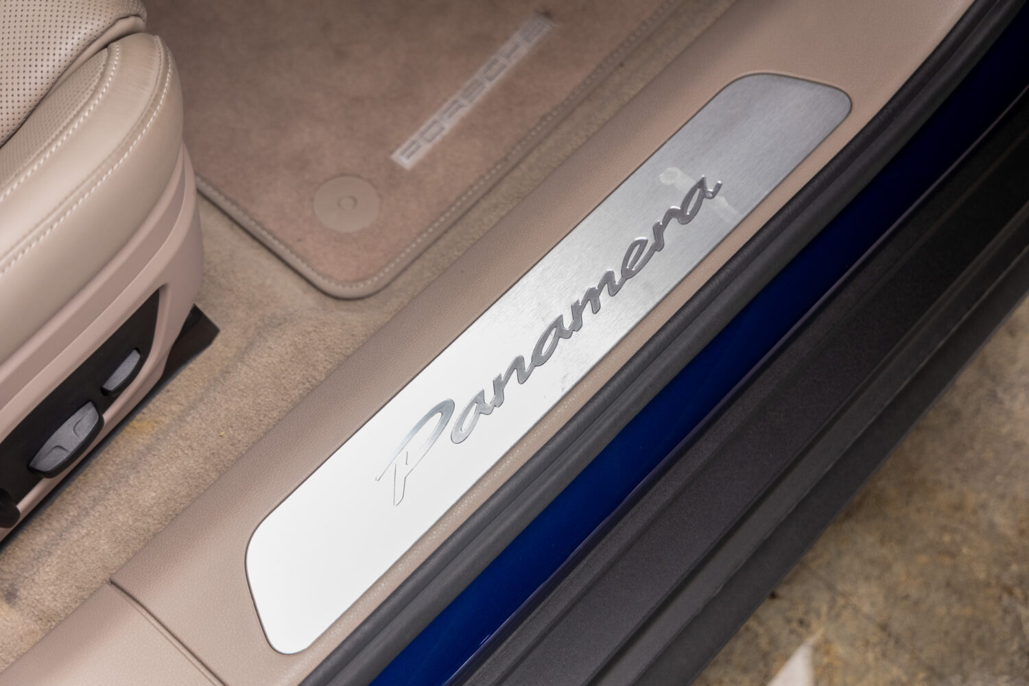 パナメーラ　2.9