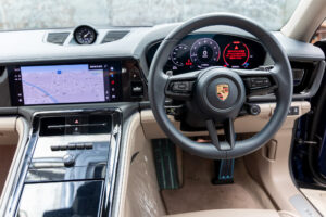 パナメーラ　2.9