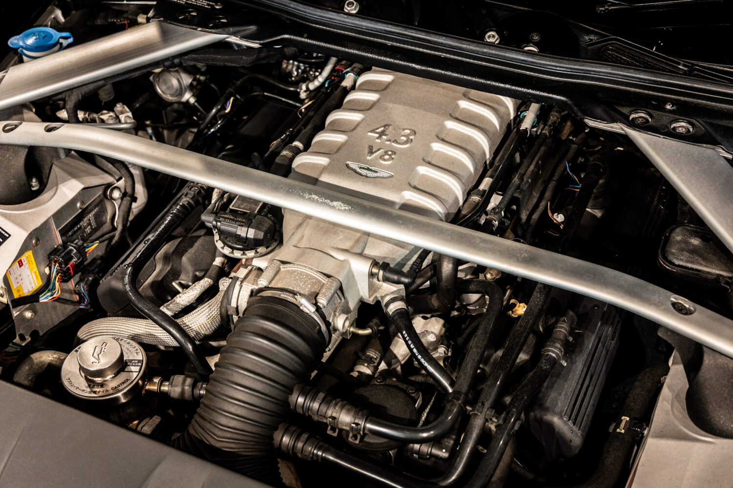 V8ヴァンテージ スポーツシフト