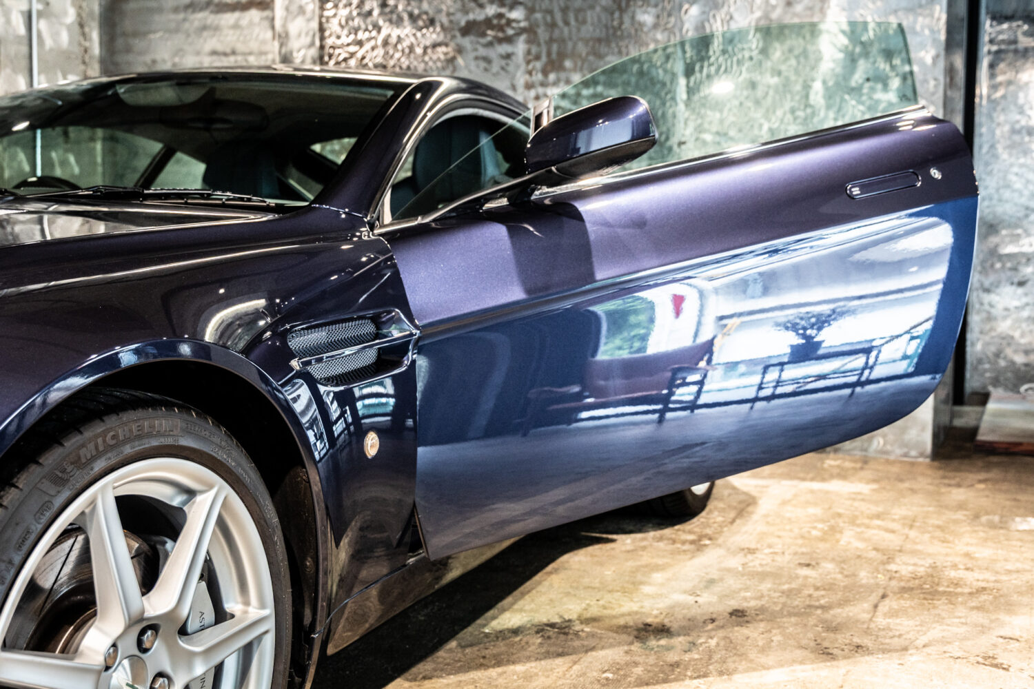 V8ヴァンテージ スポーツシフト