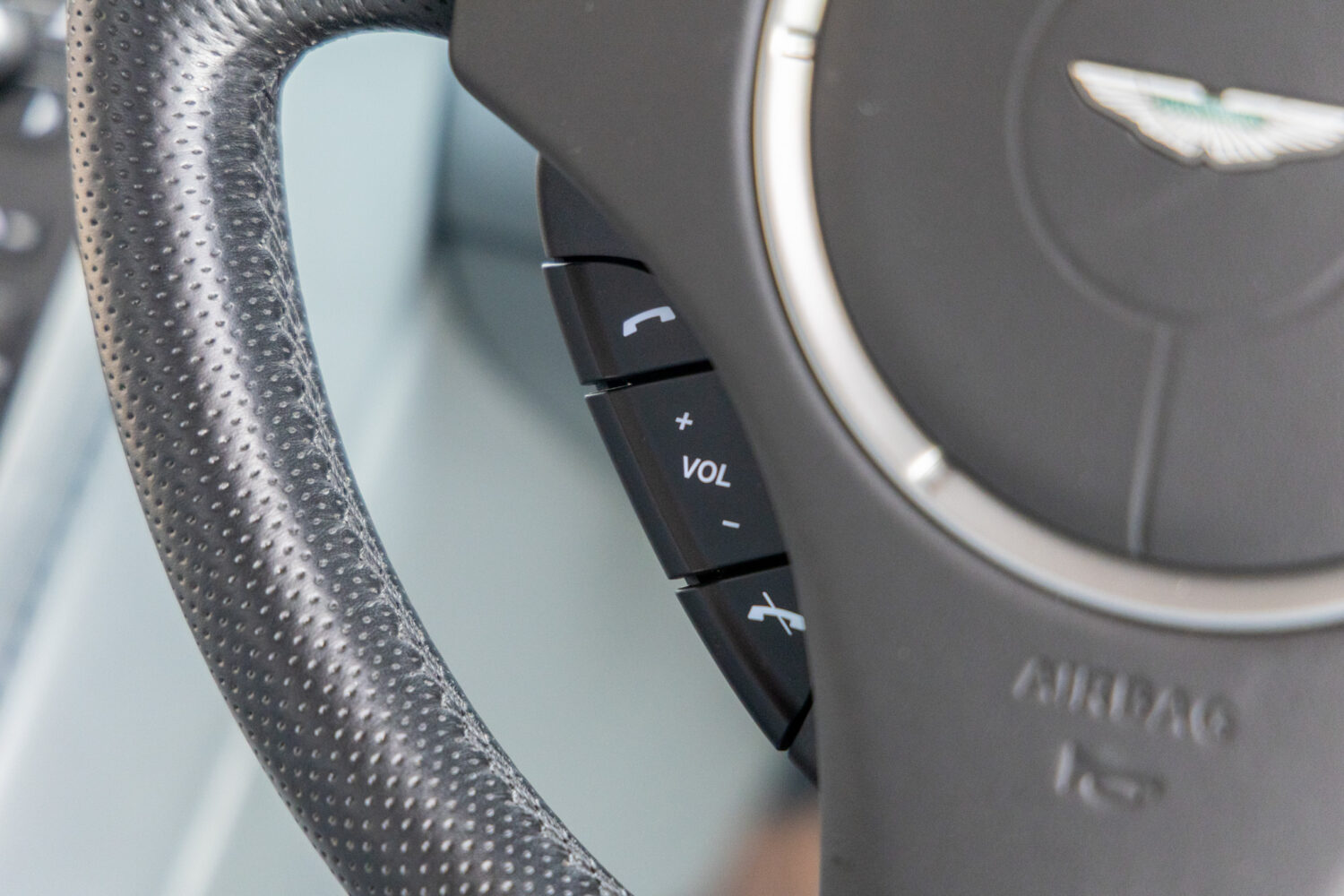 V8ヴァンテージ スポーツシフト