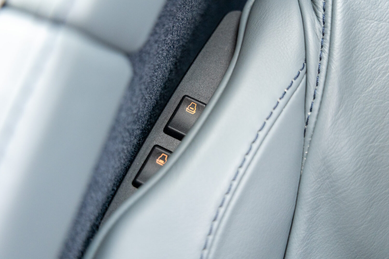 V8ヴァンテージ スポーツシフト