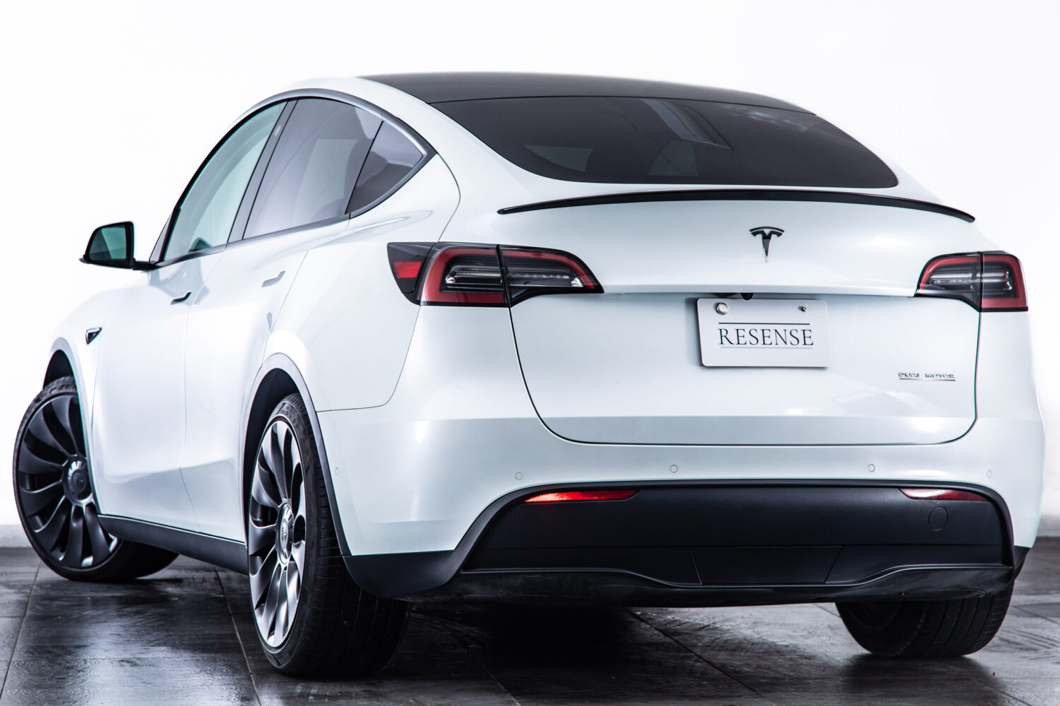 モデルY パフォーマンス 4WD