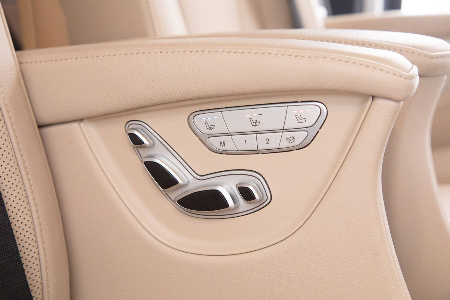 V220d アバンギャルド ロング