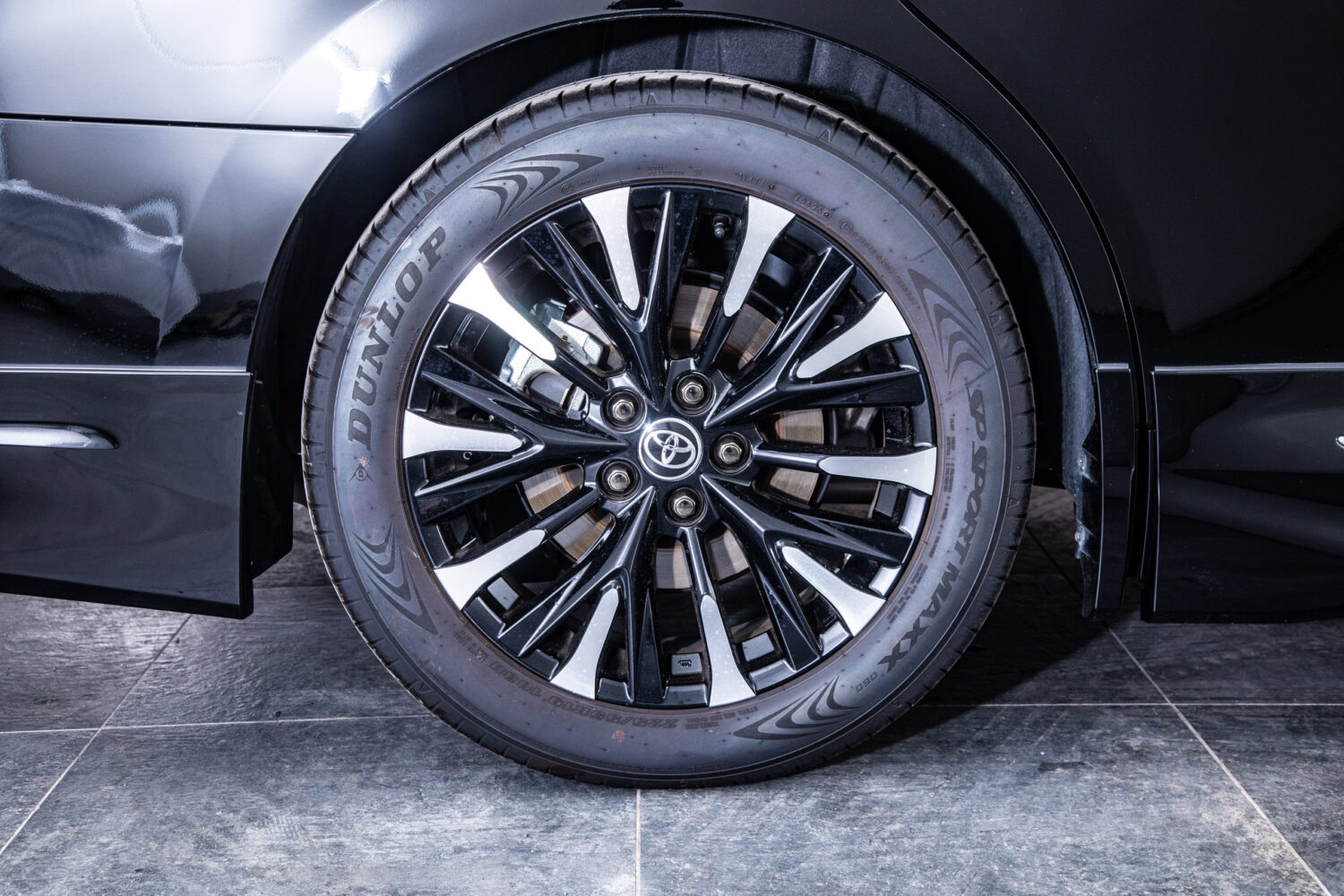 アルファード スぺーシャスラウンジ HEV2.5 4WD