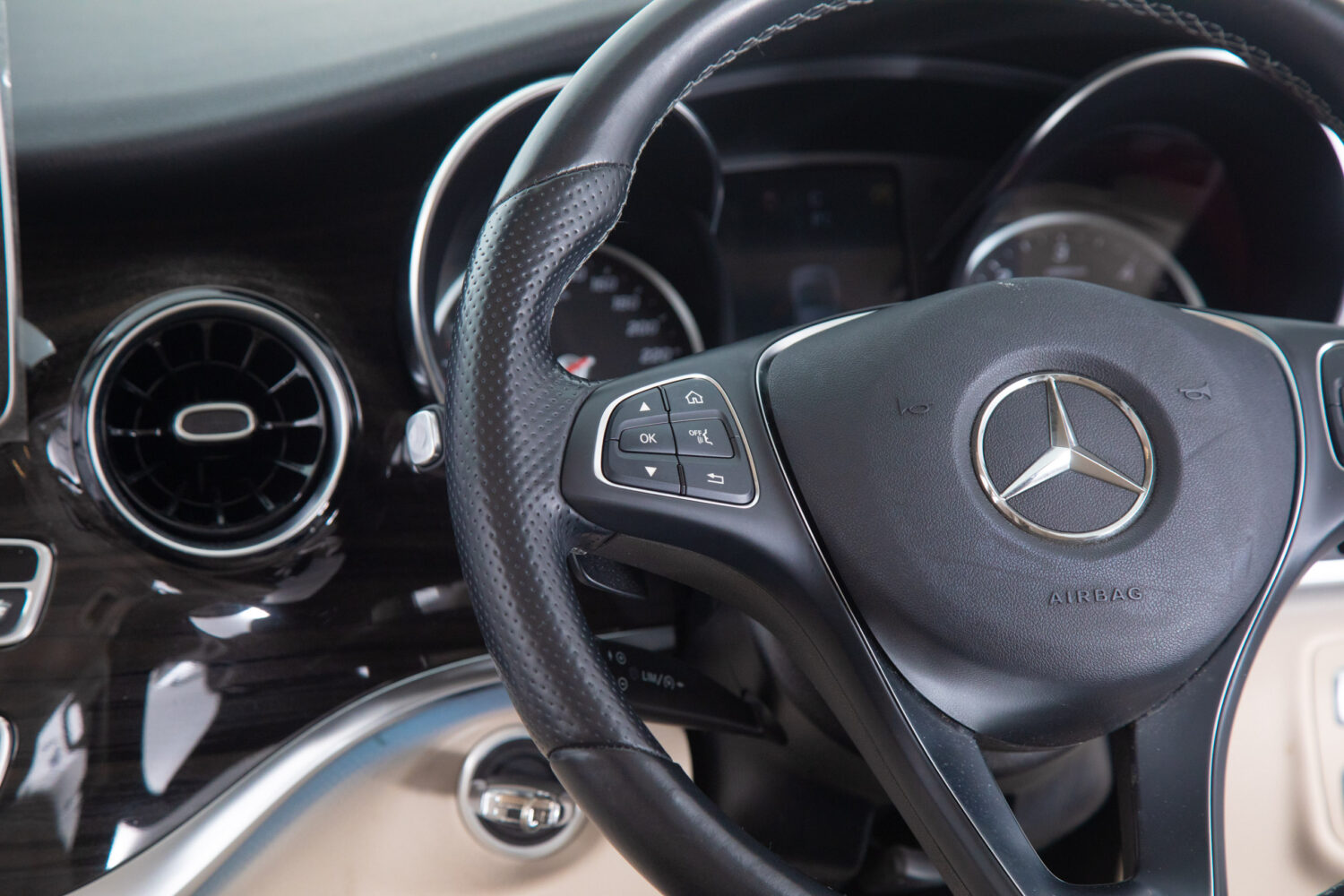 V220d アバンギャルド ロング