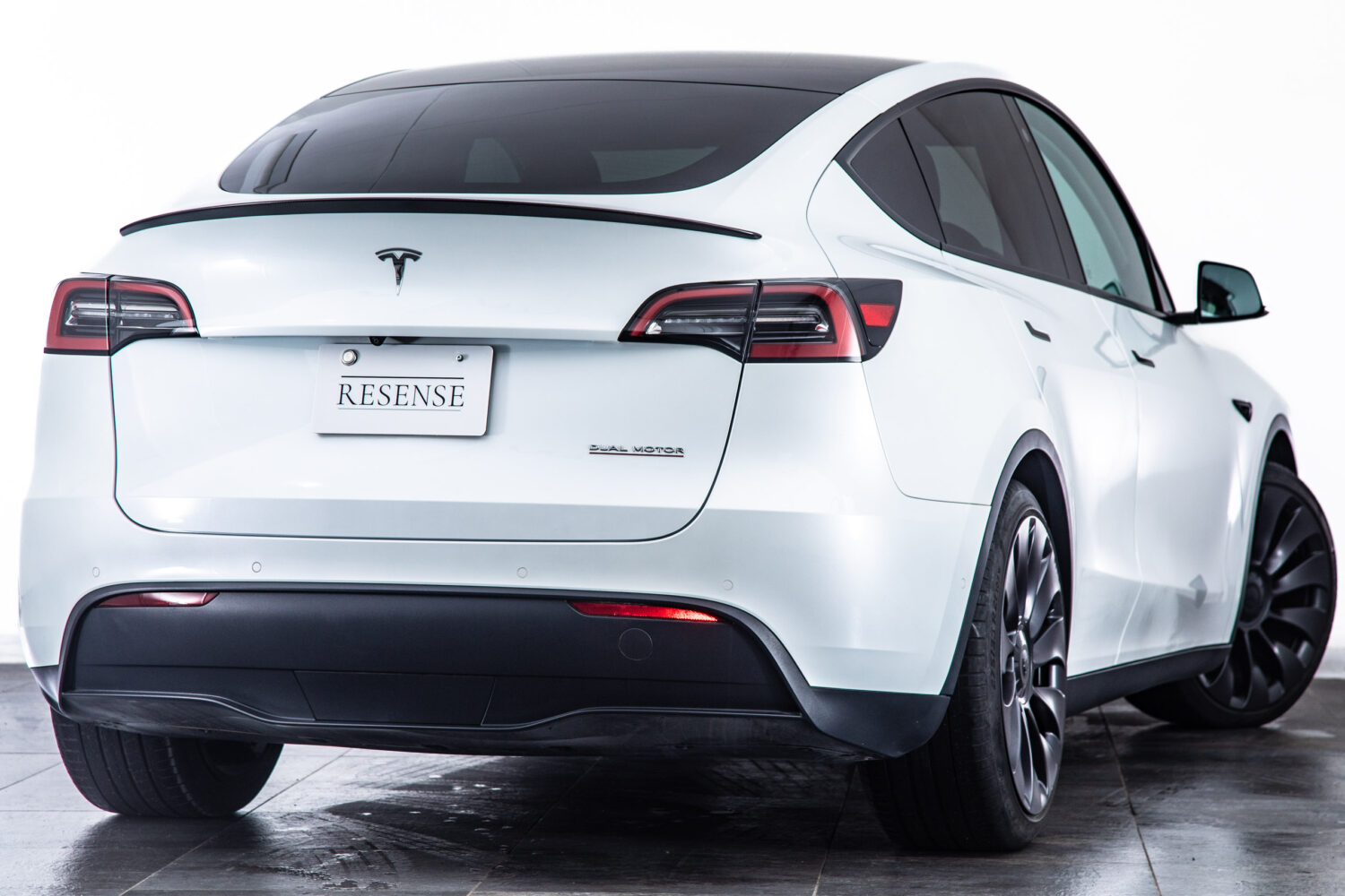 モデルY パフォーマンス 4WD