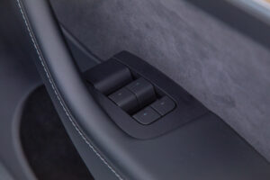 モデルY パフォーマンス 4WD