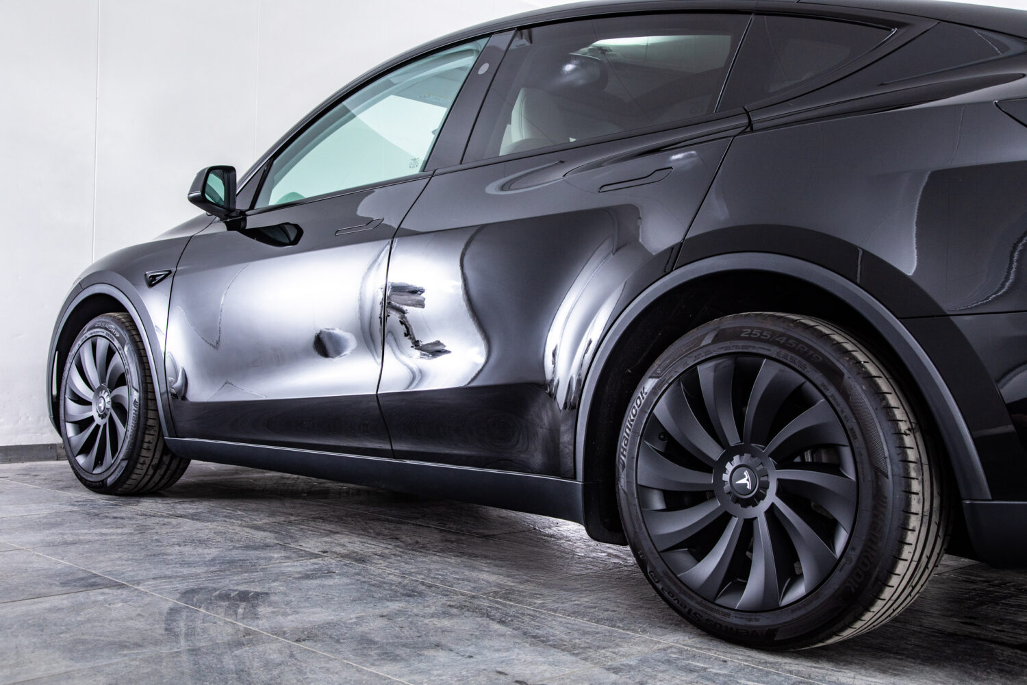 モデルY ロングレンジ 4WD