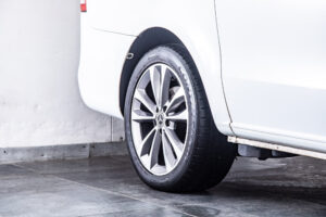 V220d アバンギャルド ロング