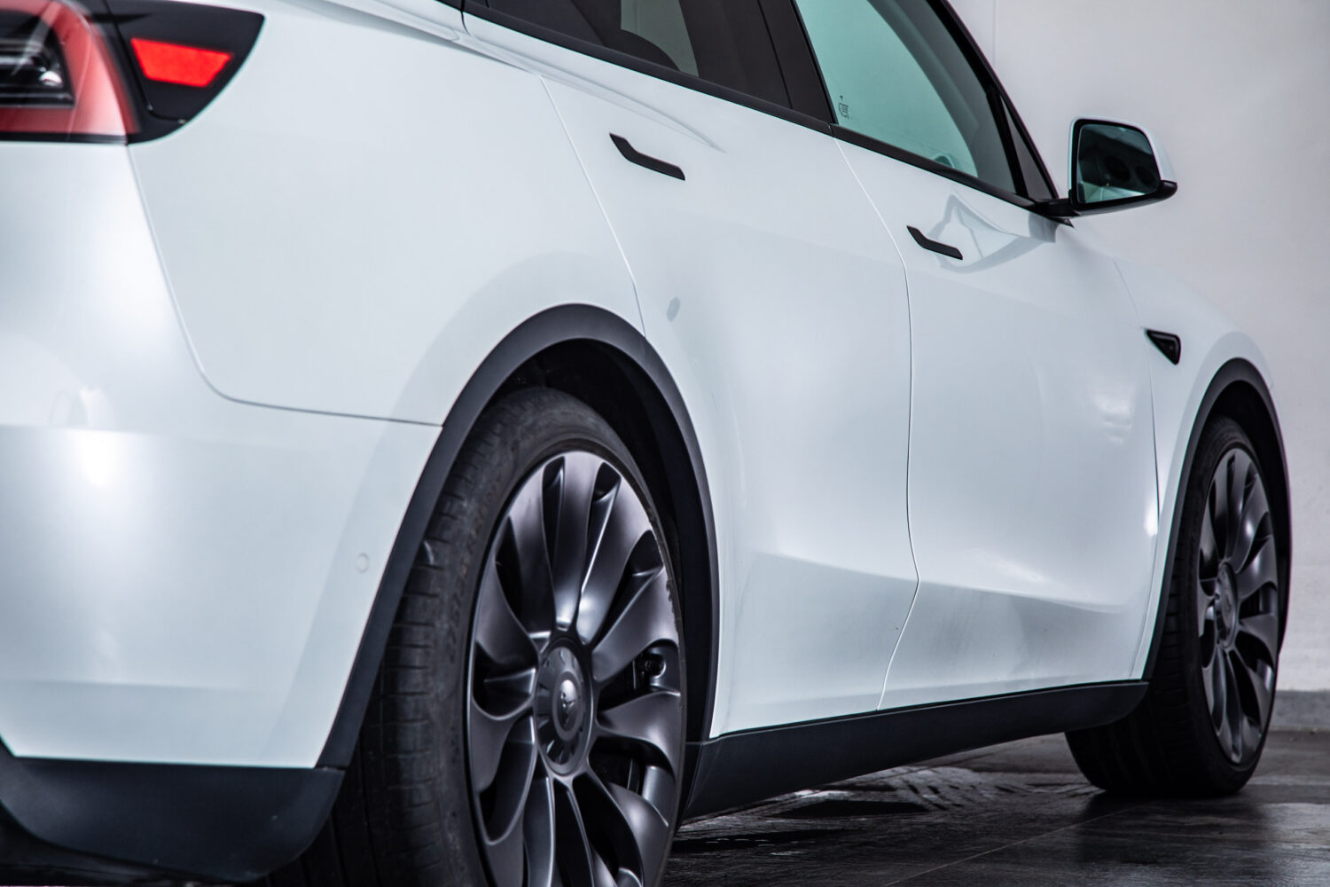 モデルY パフォーマンス 4WD