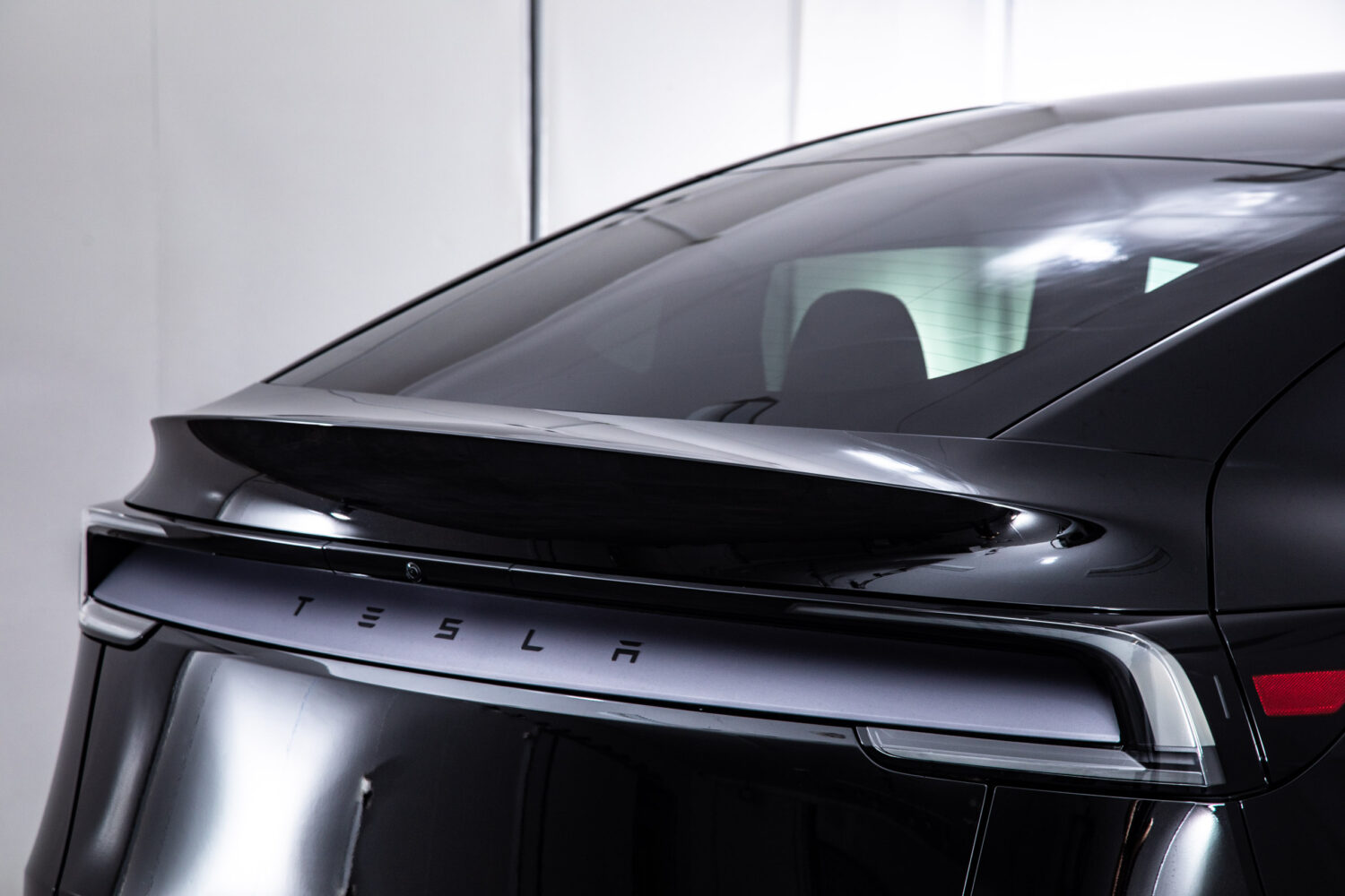 モデルY ロングレンジ 4WD