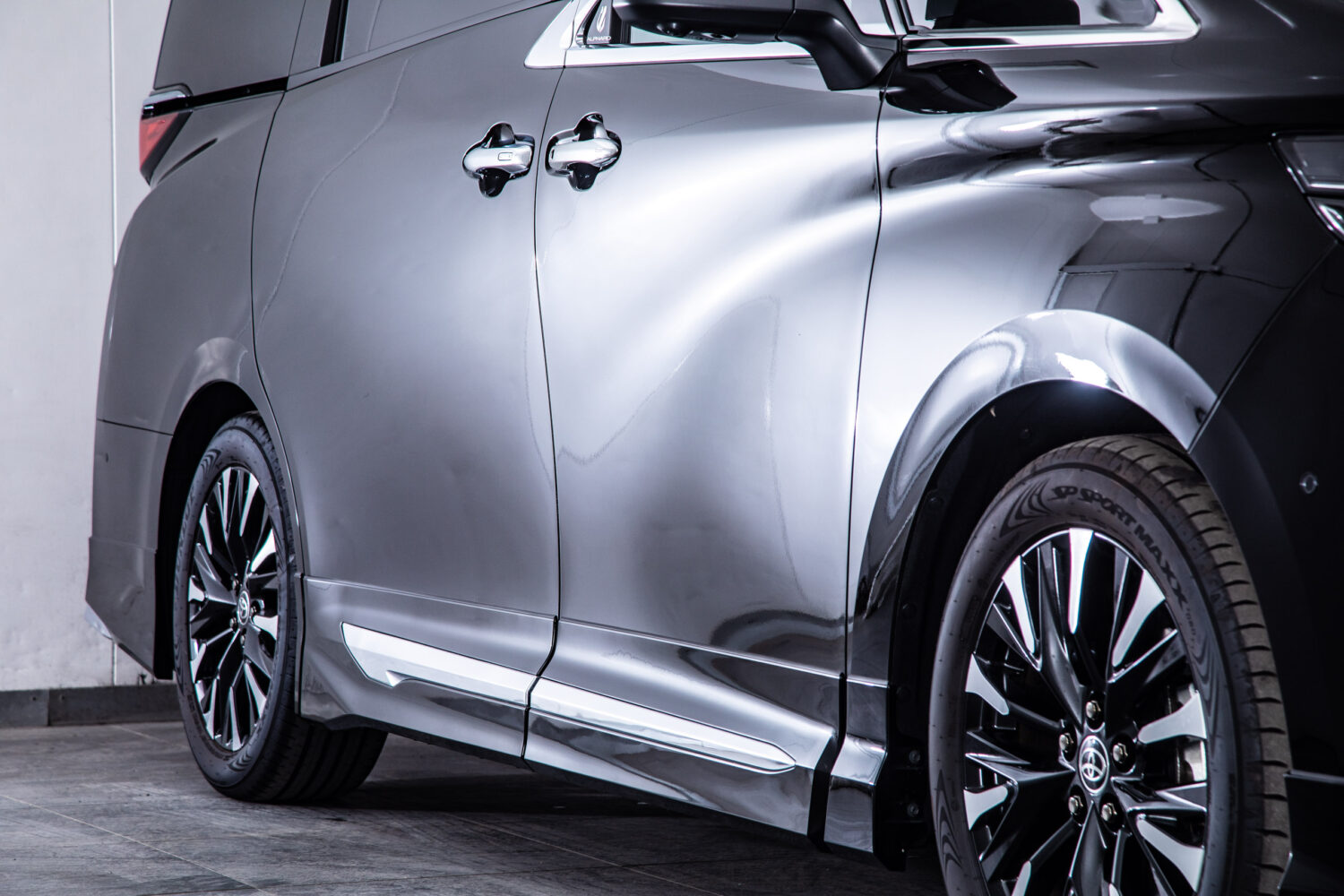 アルファード スぺーシャスラウンジ HEV2.5 4WD