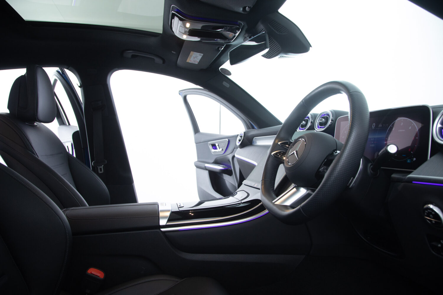 GLCクーペ220d 4マチック（ISG）AMGライン 4WD