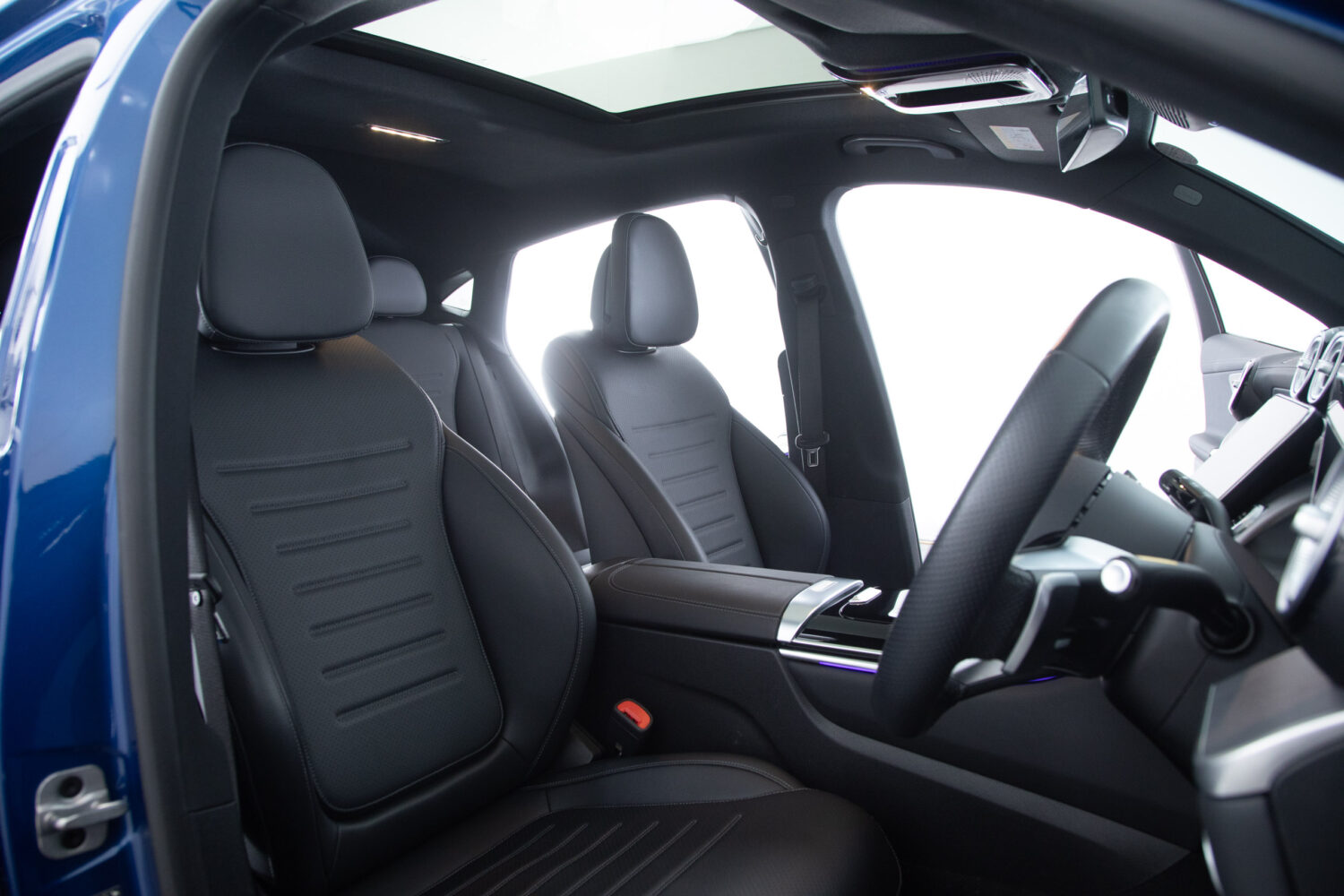 GLCクーペ220d 4マチック（ISG）AMGライン 4WD