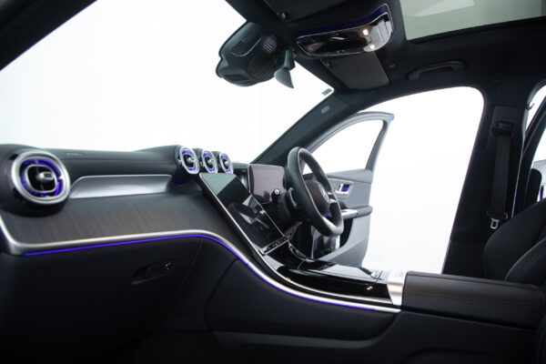 GLCクーペ220d 4マチック(ISG)AMGライン 4WD