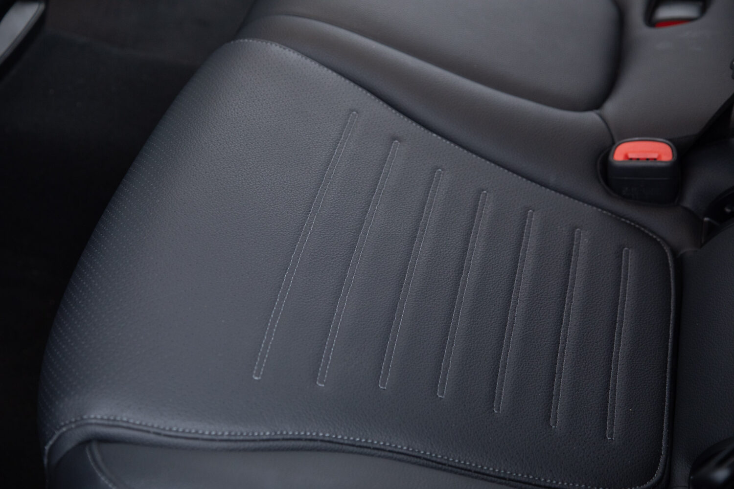 GLCクーペ220d 4マチック（ISG）AMGライン 4WD