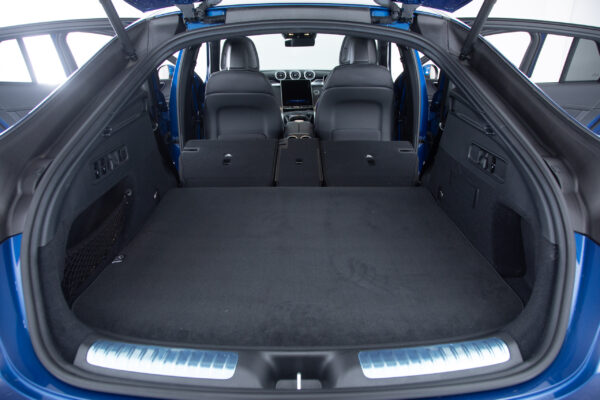 GLCクーペ220d 4マチック(ISG)AMGライン 4WD