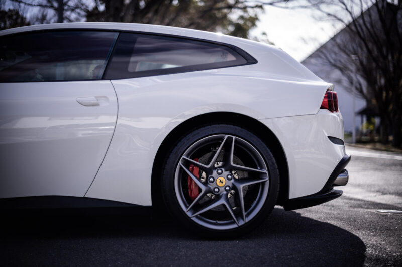 フェラーリ・GTC4ルッソT(2020)贅沢という名のフェラーリ