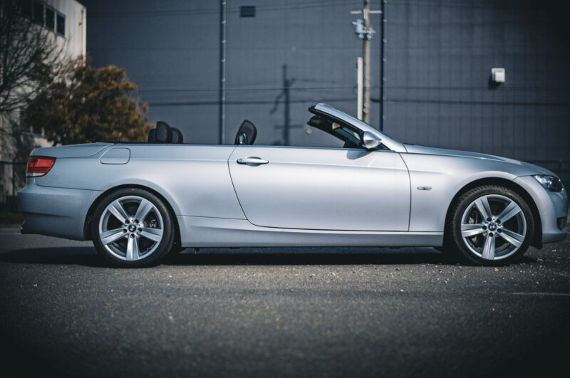 BMW・335iカブリオレ（2007）伝統をその手に