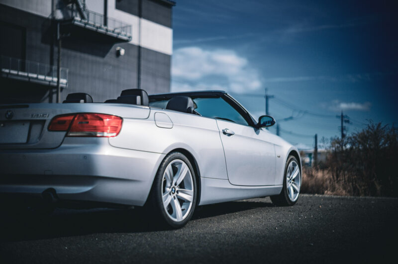 BMW・335iカブリオレ（2007）伝統をその手に