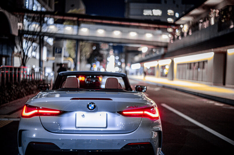 BMW・420iカブリオレ（2023）軽やかな優男