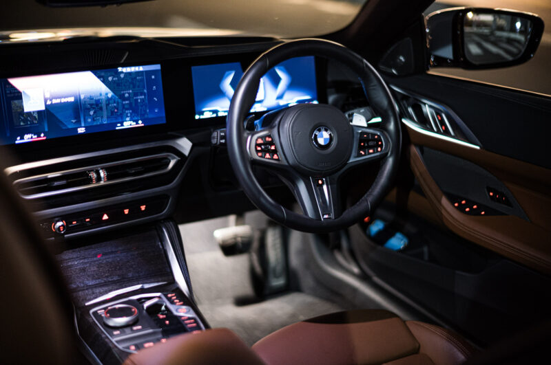 BMW・420iカブリオレ（2023）軽やかな優男