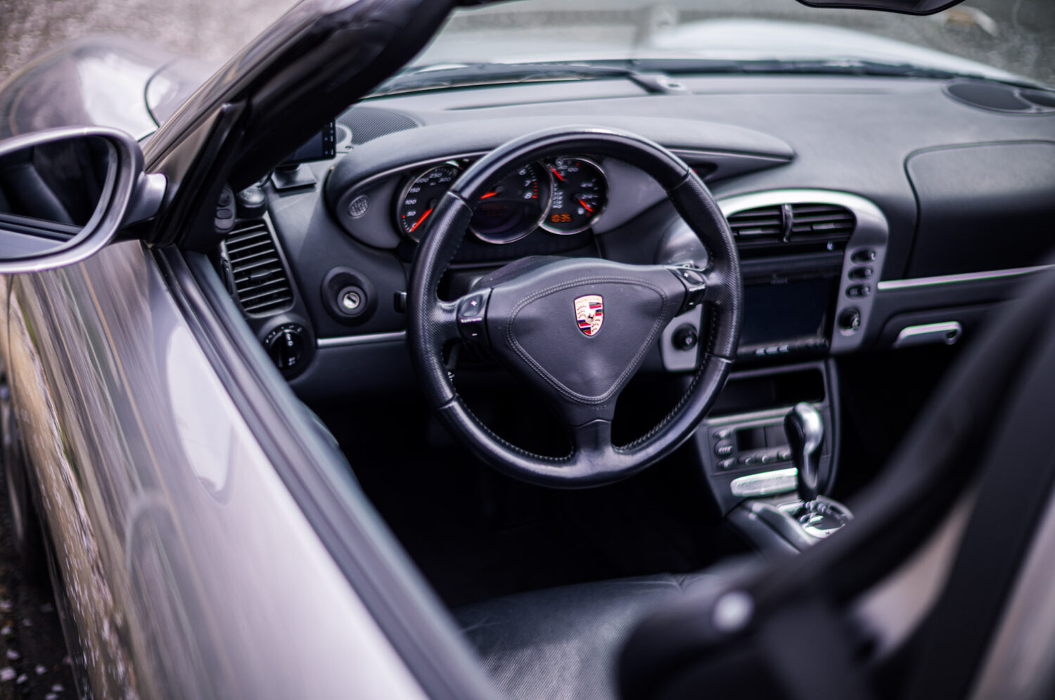 ポルシェ・ボクスターS 550スパイダーエディション（2004）1953台に刻まれた血統