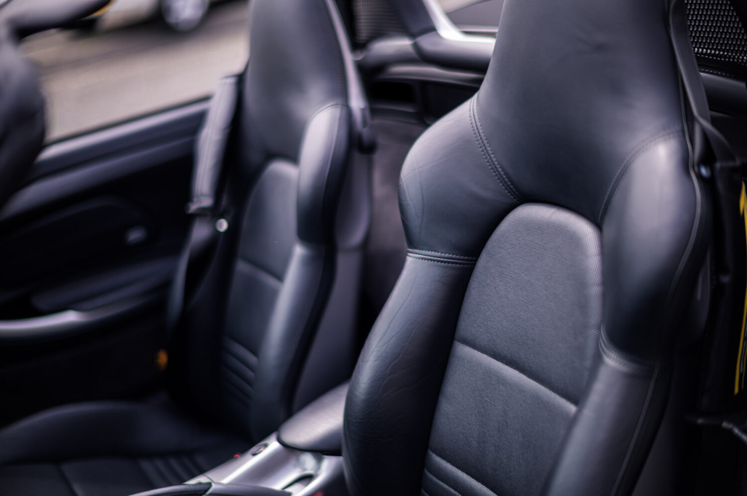 ポルシェ・ボクスターS 550スパイダーエディション（2004）1953台に刻まれた血統