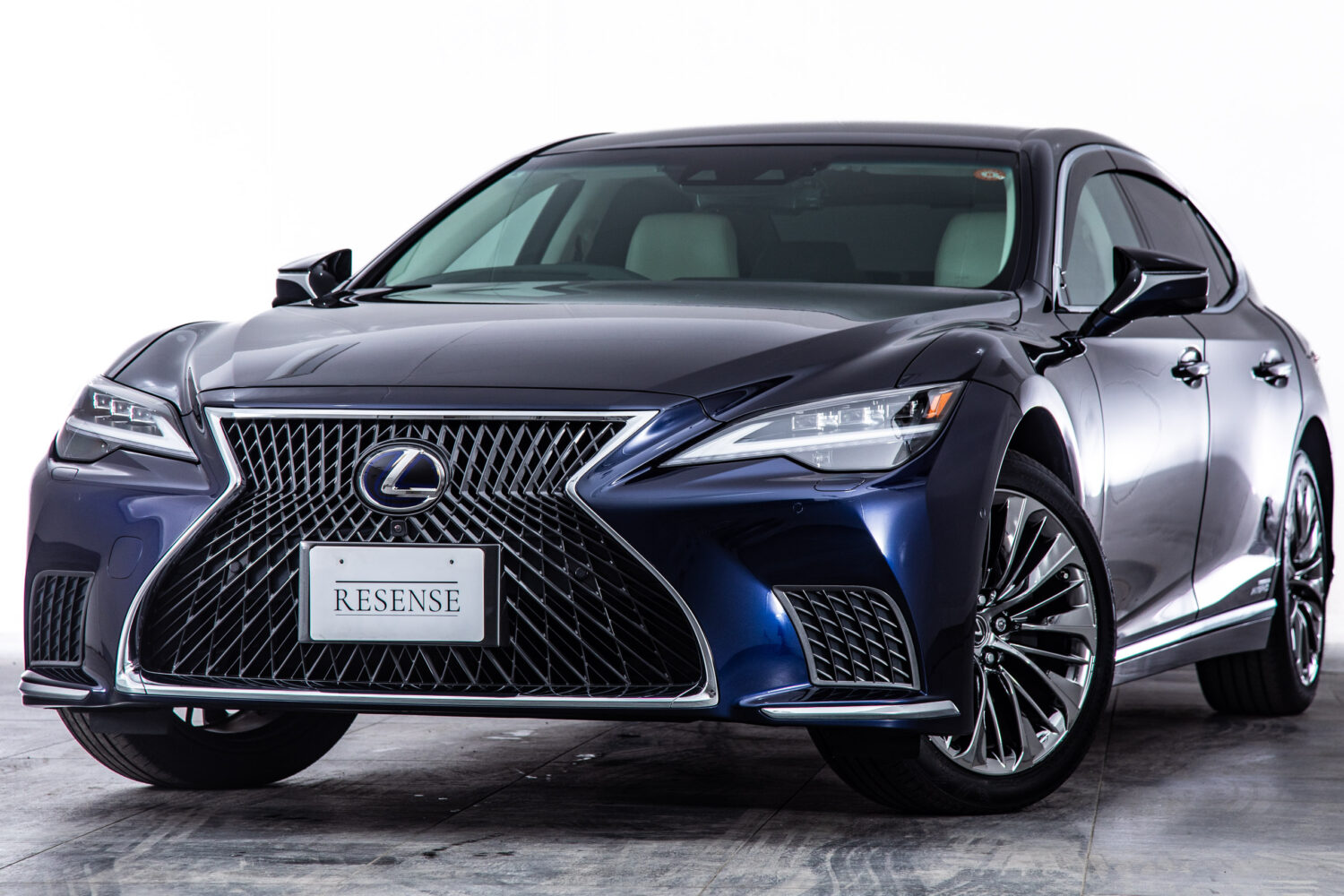 LS500h バージョンL 4WD