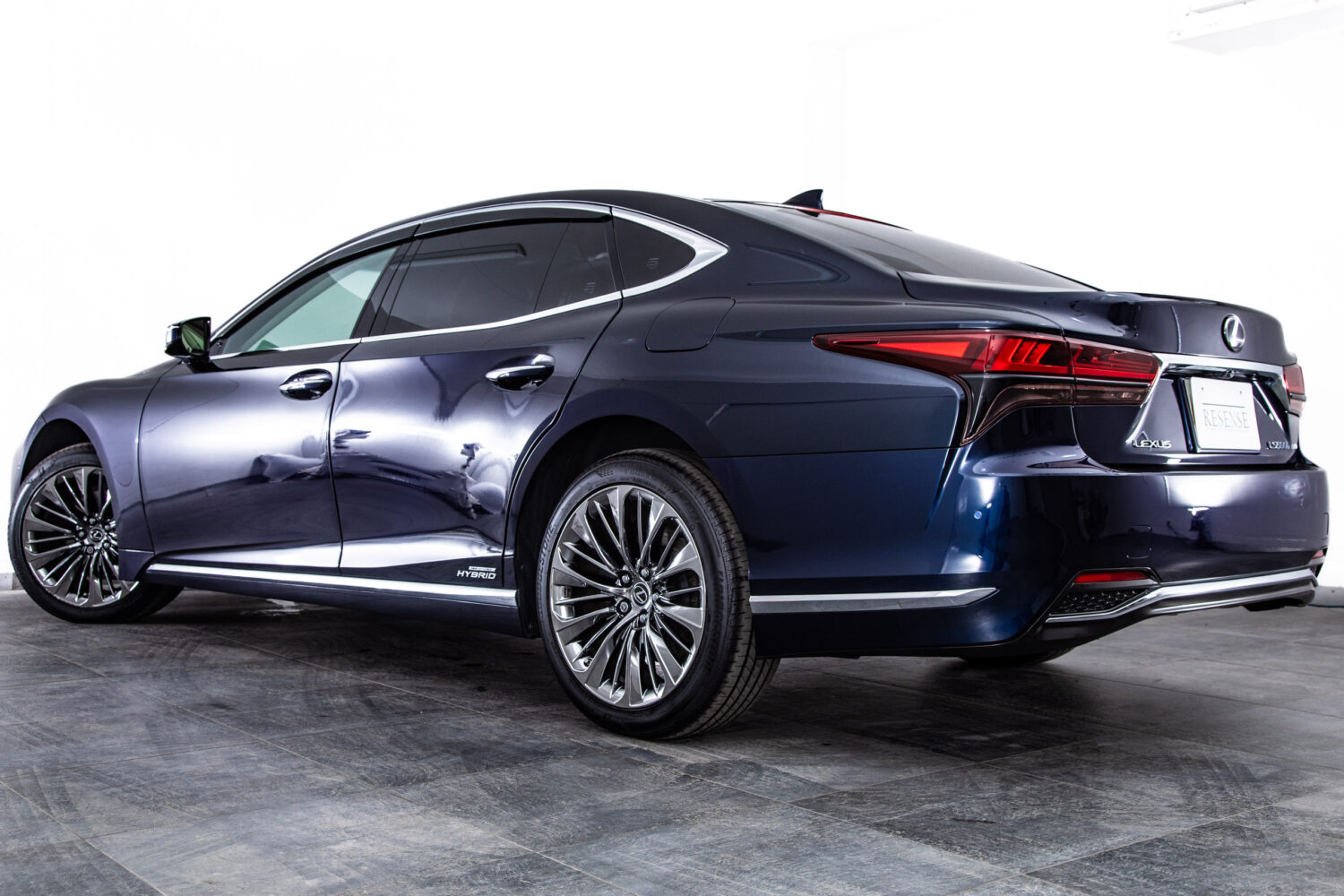 LS500h バージョンL 4WD