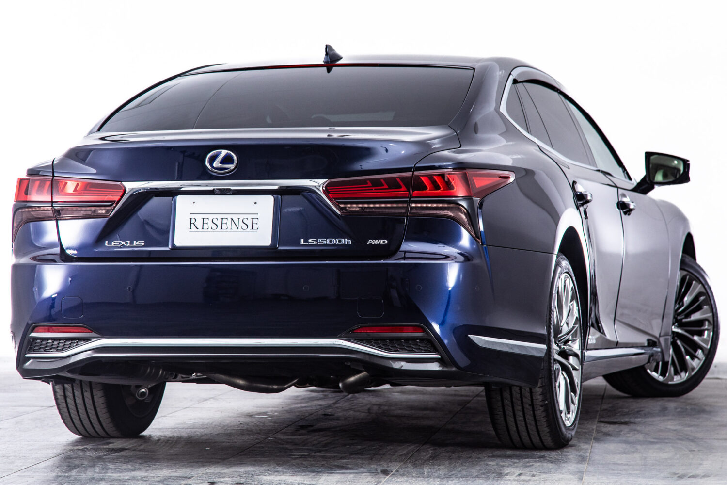 LS500h バージョンL 4WD