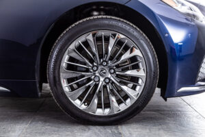 LS500h バージョンL 4WD