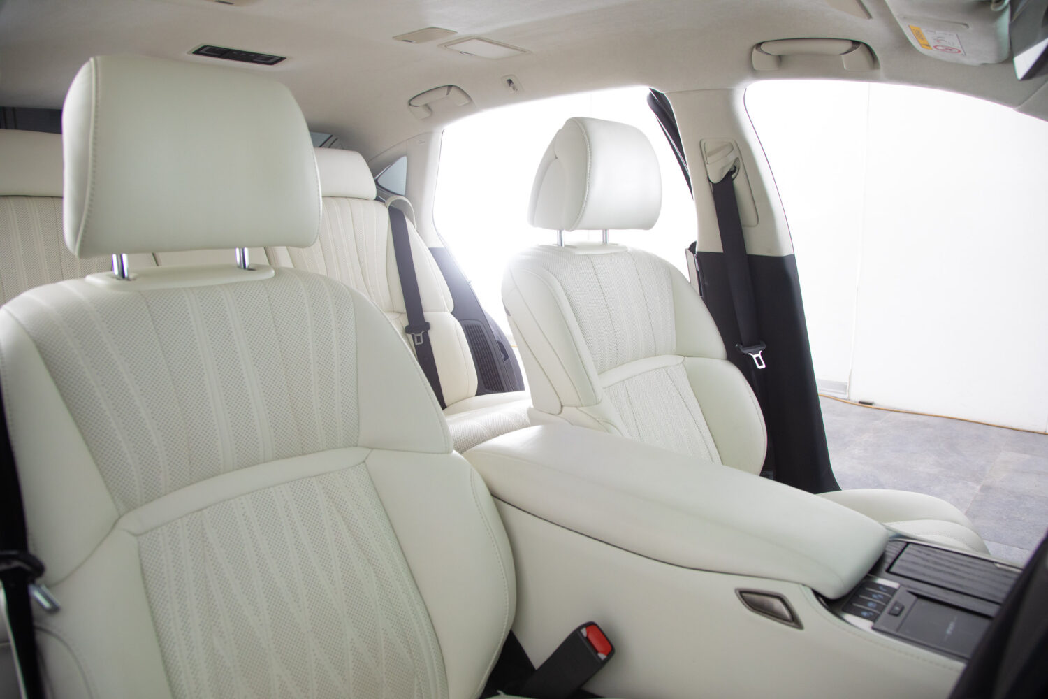 LS500h バージョンL 4WD