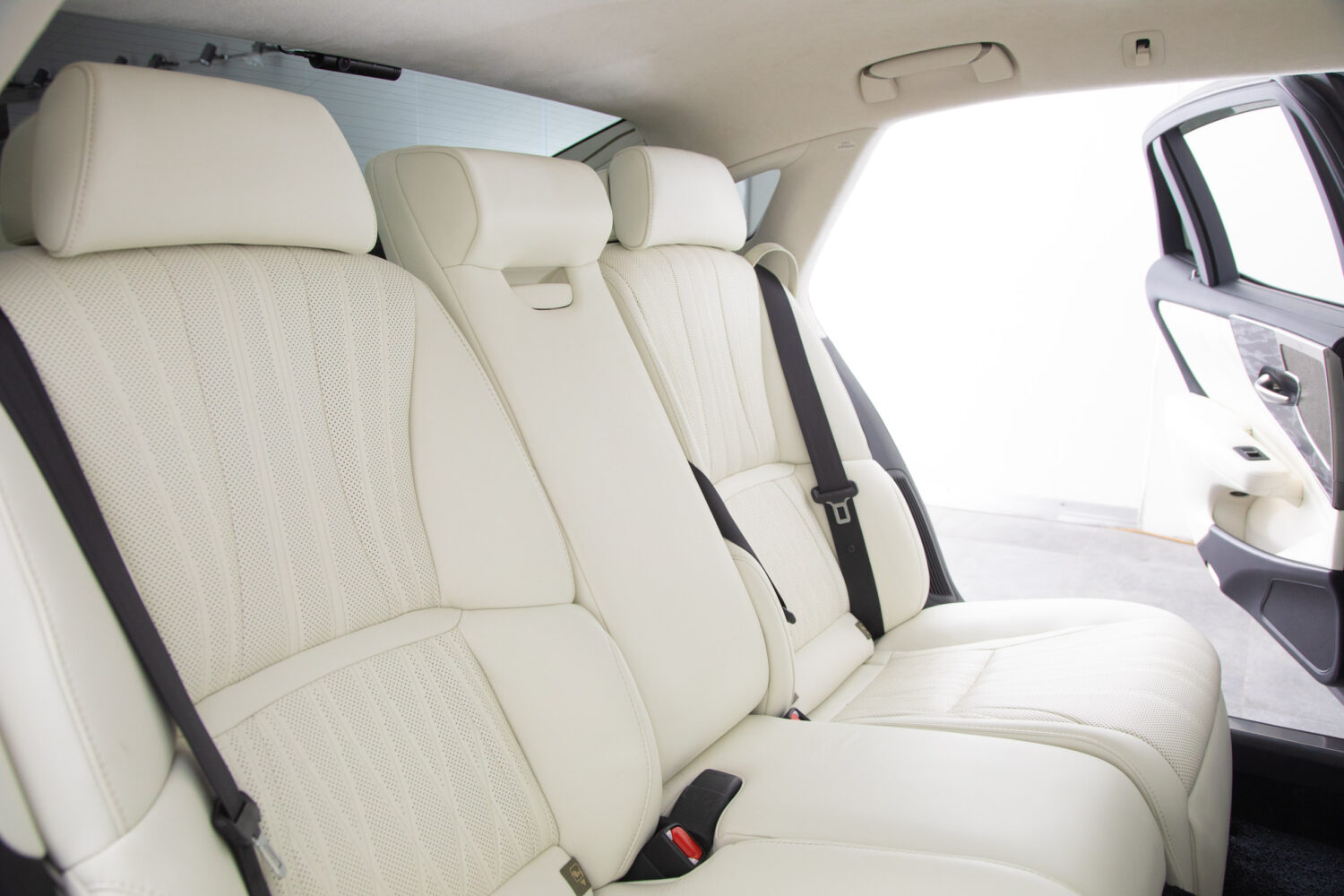 LS500h バージョンL 4WD